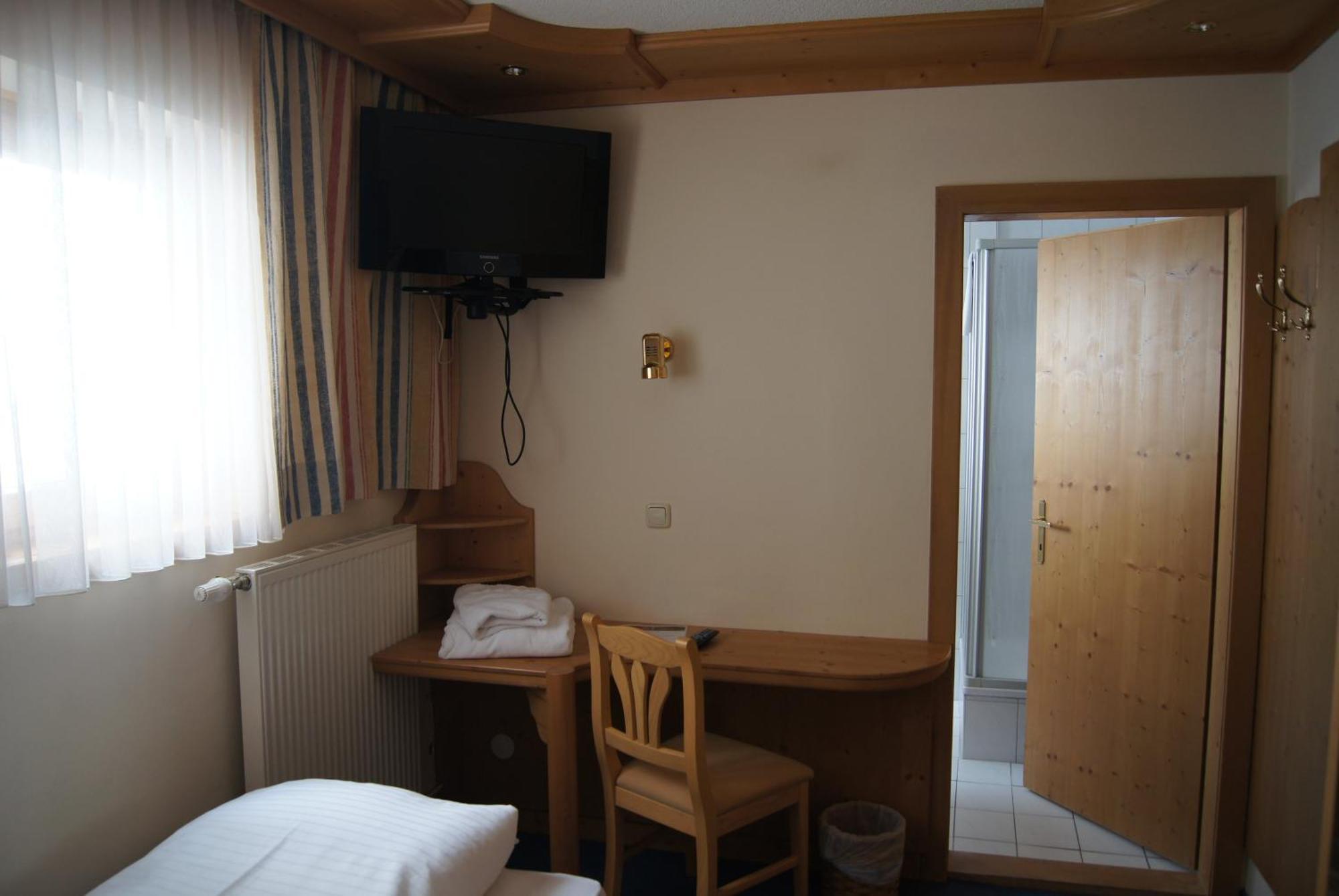 Alpin Panoramahotel Laerchenhof Heiligenblut Pokoj fotografie