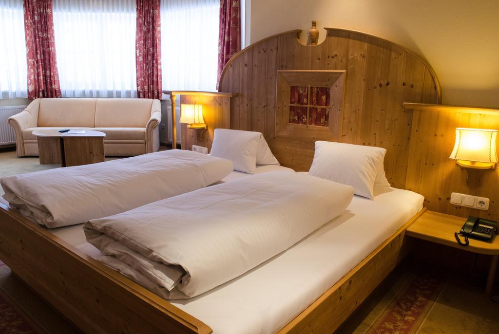 Alpin Panoramahotel Laerchenhof Heiligenblut Pokoj fotografie